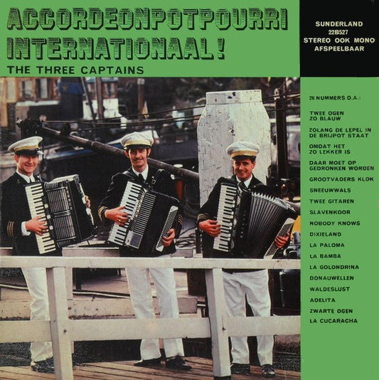 Three Captains - Accordeonpotpourri Internationaal (LP) 46186 Vinyl LP Goede Staat