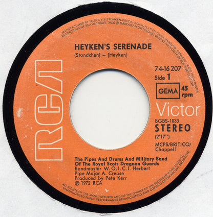 Pipes And Drums And The Military Band Of The Royal Scots Dragoon Guards - Heyken's Serenade (Standchen) 13195 Vinyl Singles Goede Staat