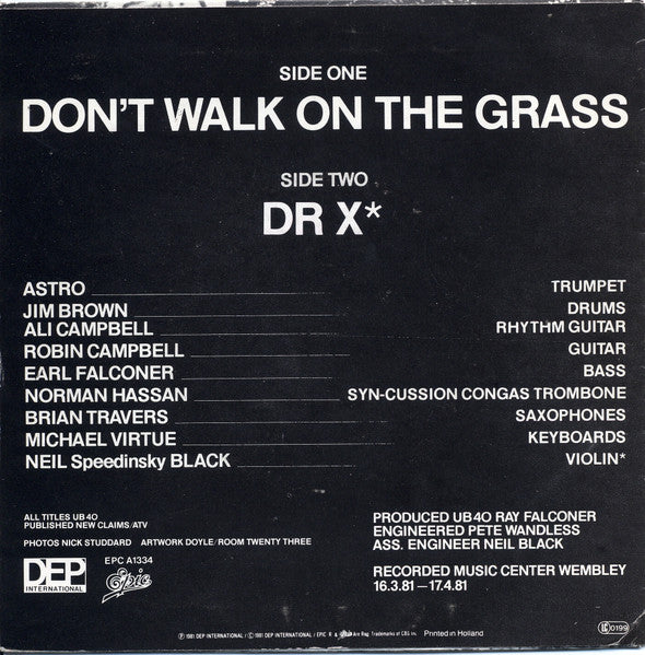 UB 40 - Dont't Walk On The Grass 15495 31121 Vinyl Singles Goede Staat