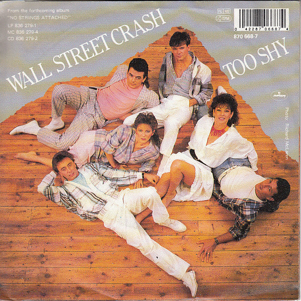 Wall Street Crash - Too Shy 13299 Vinyl Singles Goede Staat